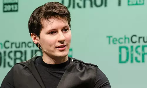 ആപ്പിള് ഉപയോക്താക്കള് ഡിജിറ്റര് അടിമകളാണെന്ന് ടെലിഗ്രാം സ്ഥാപകൻ ആപ്പിള് ഉപയോക്താക്കള് ഡിജിറ്റര് അടിമകളാണെന്ന് ടെലിഗ്രാം സ്ഥാപകൻ