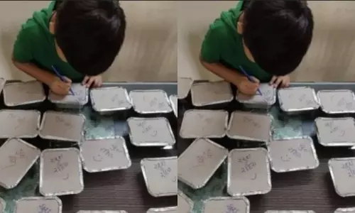 വയറ് മാത്രമല്ല, മനസും നിറയ്ക്കും ഭക്ഷണപ്പൊതികള്, ഒപ്പം ഈ കുട്ടിക്കുറുമ്പന്റെ എഴുത്തും വയറ് മാത്രമല്ല, മനസും നിറയ്ക്കും ഭക്ഷണപ്പൊതികള്, ഒപ്പം ഈ കുട്ടിക്കുറുമ്പന്റെ എഴുത്തും