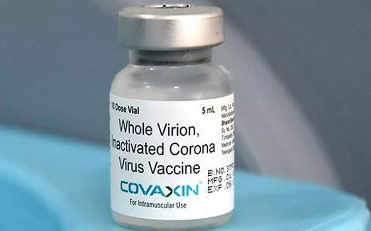 വാക്സിന് ക്ഷാമം; രാജ്യത്തിനു പുറത്ത് കോവാക്സിന് ഉത്പാദന കേന്ദ്രങ്ങള് കണ്ടെത്താന് സര്ക്കാര് നീക്കം വാക്സിന് ക്ഷാമം; രാജ്യത്തിനു പുറത്ത് കോവാക്സിന് ഉത്പാദന കേന്ദ്രങ്ങള് കണ്ടെത്താന് സര്ക്കാര് നീക്കം