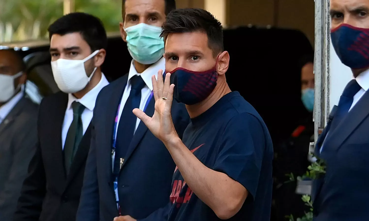 അവസാന മത്സരത്തിന് നിൽക്കാതെ മെസി നാട്ടിലേക്ക്; ബാഴ്‌സയിൽ തുടരുമെന്ന് പ്രതീക്ഷ