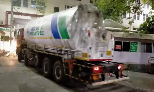 1005 ടാങ്കറുകളിലായി 18000 മെട്രിക് ടണ് ഓക്സിജന് 15 സംസ്ഥാനങ്ങള്ക്ക് നല്കി ഒഡീഷ 1005 ടാങ്കറുകളിലായി 18000 മെട്രിക് ടണ് ഓക്സിജന് 15 സംസ്ഥാനങ്ങള്ക്ക് നല്കി ഒഡീഷ