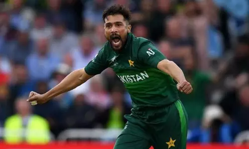 ഇടംകൈയന്മാരുടെ ഇൻസ്വിങ്ങറിൽ അയാൾ പതറും, പുറത്താക്കാൻ എളുപ്പം; ഇന്ത്യയുടെ സ്റ്റാർ ബാറ്റ്‌സ്മാനെതിരായ തന്ത്രങ്ങൾ വെളിപ്പെടുത്തി മുഹമ്മദ് ആമിർ