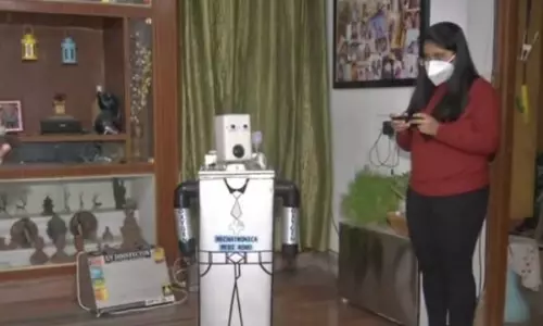 കോവിഡ് പരിചരണത്തിന് റോബോട്ടിനെ വികസിപ്പിച്ച് എഞ്ചിനീയറിംഗ് വിദ്യാര്ഥിനി കോവിഡ് പരിചരണത്തിന് റോബോട്ടിനെ വികസിപ്പിച്ച് എഞ്ചിനീയറിംഗ് വിദ്യാര്ഥിനി