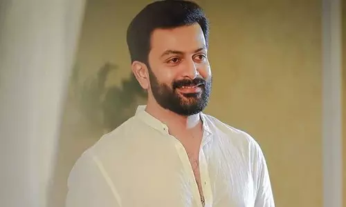 ലക്ഷദ്വീപ് അഡ്മിനിസ്ട്രേറ്ററുടെ നടപടികൾ വിചിത്രം, ആ ജനതയ്ക്ക് പറയാനുള്ളത് കേള്ക്കൂ: പൃഥ്വിരാജ് ലക്ഷദ്വീപ് അഡ്മിനിസ്ട്രേറ്ററുടെ നടപടികൾ വിചിത്രം, ആ ജനതയ്ക്ക് പറയാനുള്ളത് കേള്ക്കൂ: പൃഥ്വിരാജ്