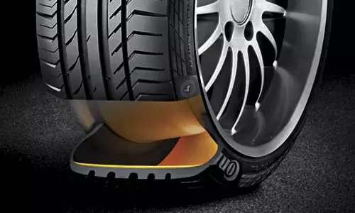 ഇന്ത്യയില് നാലുചക്ര വാഹനങ്ങളുടെ ടയറുകള്ക്കായി പുതിയ മാനദണ്ഡങ്ങള് വരുന്നു ഇന്ത്യയില് നാലുചക്ര വാഹനങ്ങളുടെ ടയറുകള്ക്കായി പുതിയ മാനദണ്ഡങ്ങള് വരുന്നു