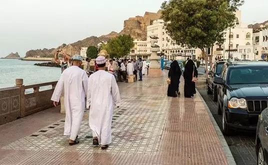 ഏറ്റവും പരിഗണന പൗരന്മാർക്ക് തൊഴിലവസരങ്ങൾ സൃഷ്ടിക്കുന്നതിലെന്ന് ഒമാന് ഏറ്റവും പരിഗണന പൗരന്മാർക്ക് തൊഴിലവസരങ്ങൾ സൃഷ്ടിക്കുന്നതിലെന്ന് ഒമാന്