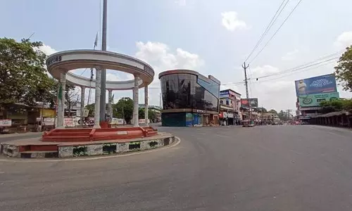 കോവിഡ് നിരീക്ഷണത്തിൽ കഴിയുന്നവരുടെ  വീടുകളിൽ സ്റ്റിക്കർ പതിക്കും; മലപ്പുറത്ത് ഹോം ക്വാറന്റൈന് പുതിയ നിർദേശങ്ങൾ