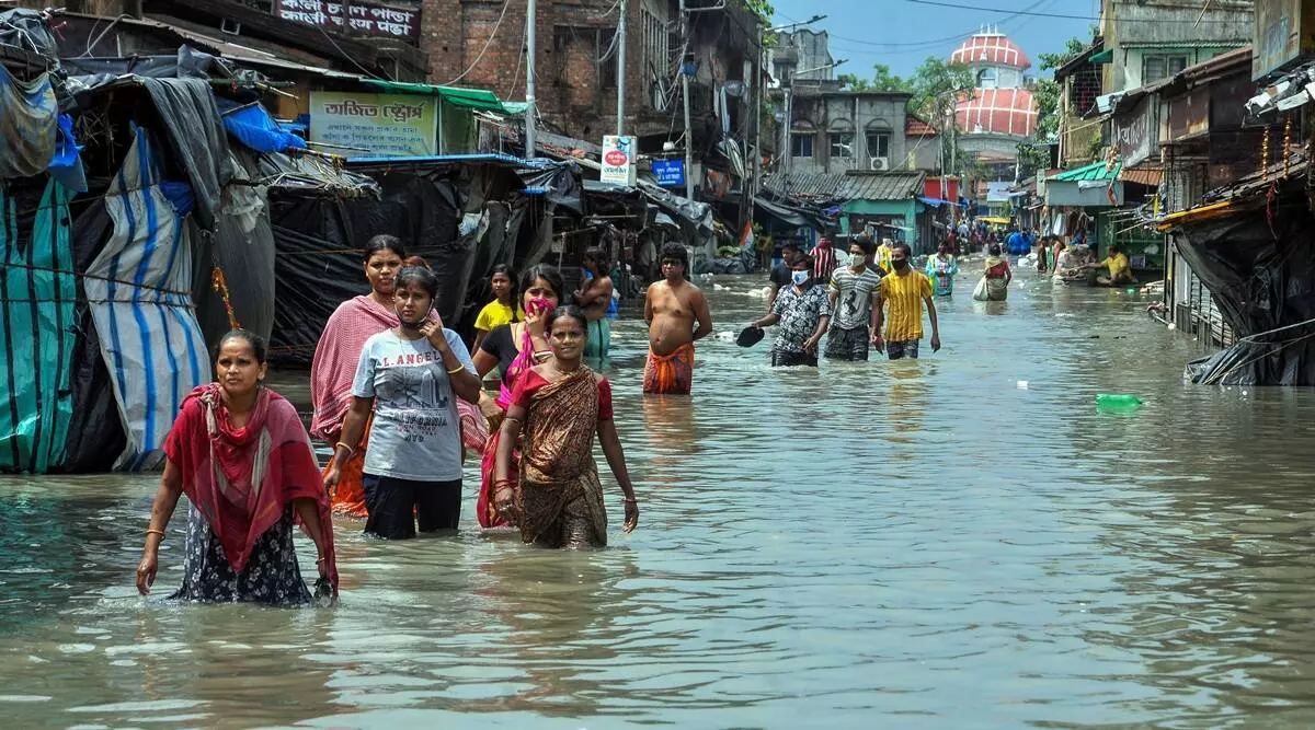 ബംഗാളിലും ഒഡീഷയിലും കനത്ത നാശം വിതച്ച് യാസ്; ജാർഖണ്ഡ് ലക്ഷ്യമാക്കി നീങ്ങുന്നു ബംഗാളിലും ഒഡീഷയിലും കനത്ത നാശം വിതച്ച് യാസ്; ജാർഖണ്ഡ് ലക്ഷ്യമാക്കി നീങ്ങുന്നു