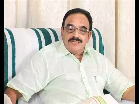 പൃഥ്വിരാജിന്റെ ജനനം മലപ്പുറം ജില്ലയിലെ എടപ്പാളിലാണ്... സംഘപരിവാറിനെ പരിഹസിച്ച് അബ്ദുറബ്ബ്