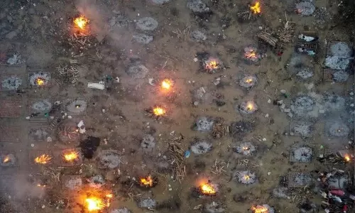 കോവിഡ് മരണനിരക്ക്: ന്യൂയോർക്ക് ടൈംസ് റിപ്പോർട്ട് തള്ളി കേന്ദ്രം