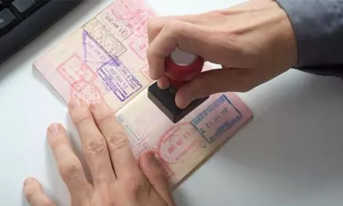 ഒമാനിൽ  പ്രവാസികൾക്ക്​ ജൂൺ ഒന്നു മുതൽ പുതിയ തൊഴിൽ പെർമിറ്റ് ഫീസ്: