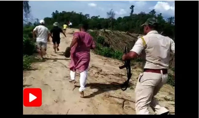 കയ്യേറ്റം പരിശോധിക്കാനെത്തിയ കോണ്‍ഗ്രസ് എം.എല്‍.എക്ക് നേരെ വെടിവെപ്പ്; വീഡിയോ വൈറല്‍