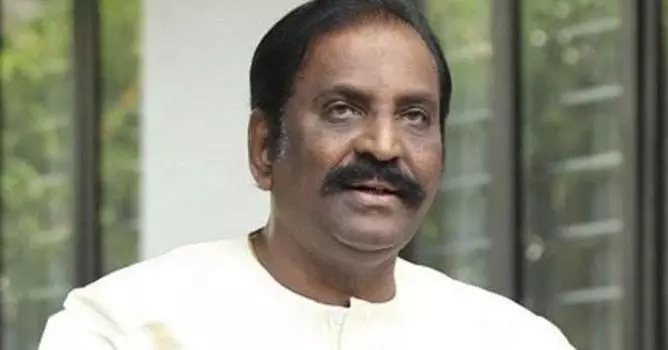 വൈരമുത്തുവിന് ഒഎന്വി പുരസ്കാരം: തീരുമാനം പുനഃപരിശോധിക്കും വൈരമുത്തുവിന് ഒഎന്വി പുരസ്കാരം: തീരുമാനം പുനഃപരിശോധിക്കും