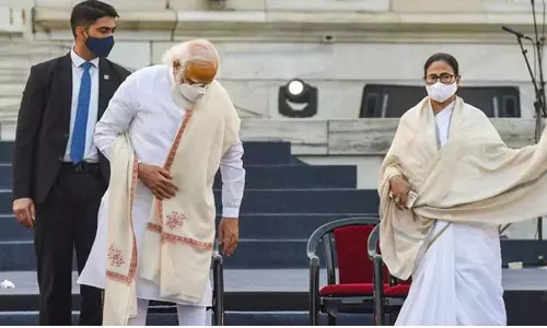 ഇനിയും ഇങ്ങനെ അപമാനിക്കരുത് മോദിയോട് മമത ഇനിയും ഇങ്ങനെ അപമാനിക്കരുത് മോദിയോട് മമത