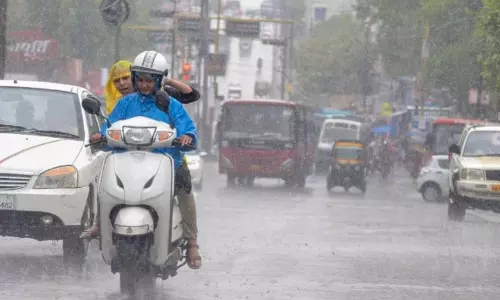 സംസ്ഥാനത്ത് കാലവർഷം ജൂൺ മൂന്നിനെത്തുമെന്ന് കാലാവസ്ഥാനിരീക്ഷണ കേന്ദ്രം