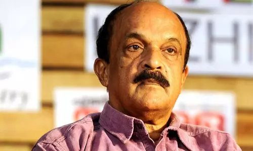 സംഘടനയെ പൂർണമായി പുതുതലമുറയെ ഏൽപ്പിക്കുക; കോൺഗ്രസിന്റെ വെന്റിലേറ്റർ ജീവിതത്തിനു പരിഹാരം നിര്‍ദേശിച്ച് സക്കറിയ