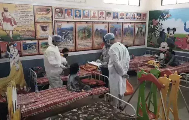 മൂന്നാം തരംഗത്തിന്‍റെ സൂചന നൽകി മഹാരാഷ്ട്രയിൽ കുട്ടികളിൽ കോവിഡ് പടരുന്നു