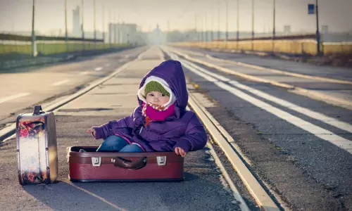 കുട്ടികളെ അവഗണിക്കുന്ന രക്ഷിതാക്കൾക്ക് കർശന മുന്നറിയിപ്പുമായി യു.എ.ഇ