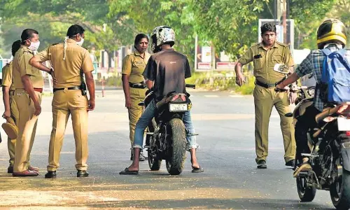 പത്തനംതിട്ടയില്‍ പതിനൊന്നിടങ്ങളില്‍ ലോക്ക്ഡൗണ്‍ ഇളവുകളില്ല