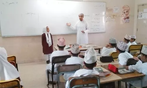 ഒമാനിൽ പ്രവാസി അധ്യാപകർക്ക് പകരം സ്വദേശികളെ നിയമിക്കാന്‍ തീരുമാനം