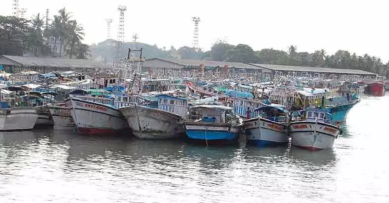 സംസ്ഥാനത്ത് ജൂണ് 9 മുതല് ജൂലൈ 31 വരെ ട്രോളിങ് നിരോധനം സംസ്ഥാനത്ത് ജൂണ് 9 മുതല് ജൂലൈ 31 വരെ ട്രോളിങ് നിരോധനം