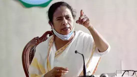 അതൊരു തട്ടിപ്പ്: 2021ൽ വാക്സിനേഷൻ പൂർത്തിയാക്കുമെന്ന കേന്ദ്ര പ്രഖ്യാപനത്തിനെതിരെ മമത അതൊരു തട്ടിപ്പ്: 2021ൽ വാക്സിനേഷൻ പൂർത്തിയാക്കുമെന്ന കേന്ദ്ര പ്രഖ്യാപനത്തിനെതിരെ മമത