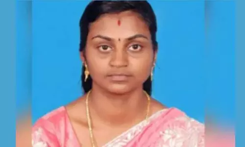 ഇസ്രയേലില് കൊല്ലപ്പെട്ട സൗമ്യയുടെ മകന് സര്ക്കാര് അഞ്ച് ലക്ഷം രൂപ ധനസഹയം നല്കും ഇസ്രയേലില് കൊല്ലപ്പെട്ട സൗമ്യയുടെ മകന് സര്ക്കാര് അഞ്ച് ലക്ഷം രൂപ ധനസഹയം നല്കും