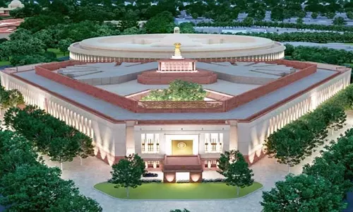 സെൻട്രൽ വിസ്തയ്ക്കായി പുതിയ പോർട്ടലും; വിമർശനങ്ങൾ മുഖവിലയ്ക്കെടുക്കാതെ കേന്ദ്രം സെൻട്രൽ വിസ്തയ്ക്കായി പുതിയ പോർട്ടലും; വിമർശനങ്ങൾ മുഖവിലയ്ക്കെടുക്കാതെ കേന്ദ്രം