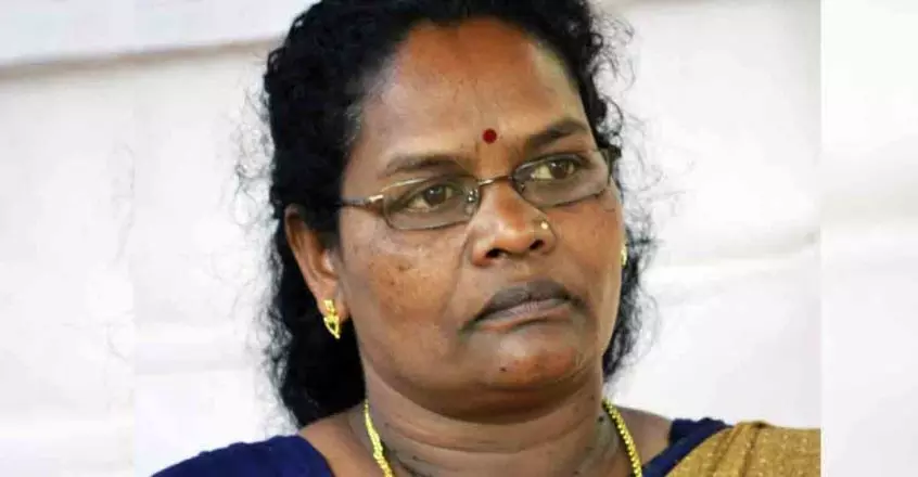 സി കെ ജാനുവിന് ബിജെപി നല്കിയത് ഒരു കോടി പത്തുലക്ഷം, ചെലവഴിച്ചത് 76 ലക്ഷം: ബാക്കി എവിടെ? സി കെ ജാനുവിന് ബിജെപി നല്കിയത് ഒരു കോടി പത്തുലക്ഷം, ചെലവഴിച്ചത് 76 ലക്ഷം: ബാക്കി എവിടെ?