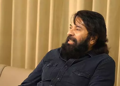 15 വര്ഷം മുന്പ് ലക്ഷദ്വീപിലേക്ക് മെഡിക്കല് സംഘത്തെ അയച്ച മമ്മൂട്ടി; പി.ആര്.ഒയുടെ കുറിപ്പ് വൈറല് 15 വര്ഷം മുന്പ് ലക്ഷദ്വീപിലേക്ക് മെഡിക്കല് സംഘത്തെ അയച്ച മമ്മൂട്ടി; പി.ആര്.ഒയുടെ കുറിപ്പ് വൈറല്