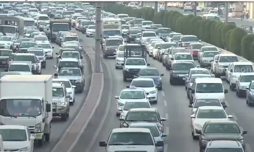 സൗദി 17 വയസ് പൂർത്തിയായ പെൺകുട്ടികൾക്കും ഡ്രൈവിംഗ് ലൈസൻസ് നൽകും