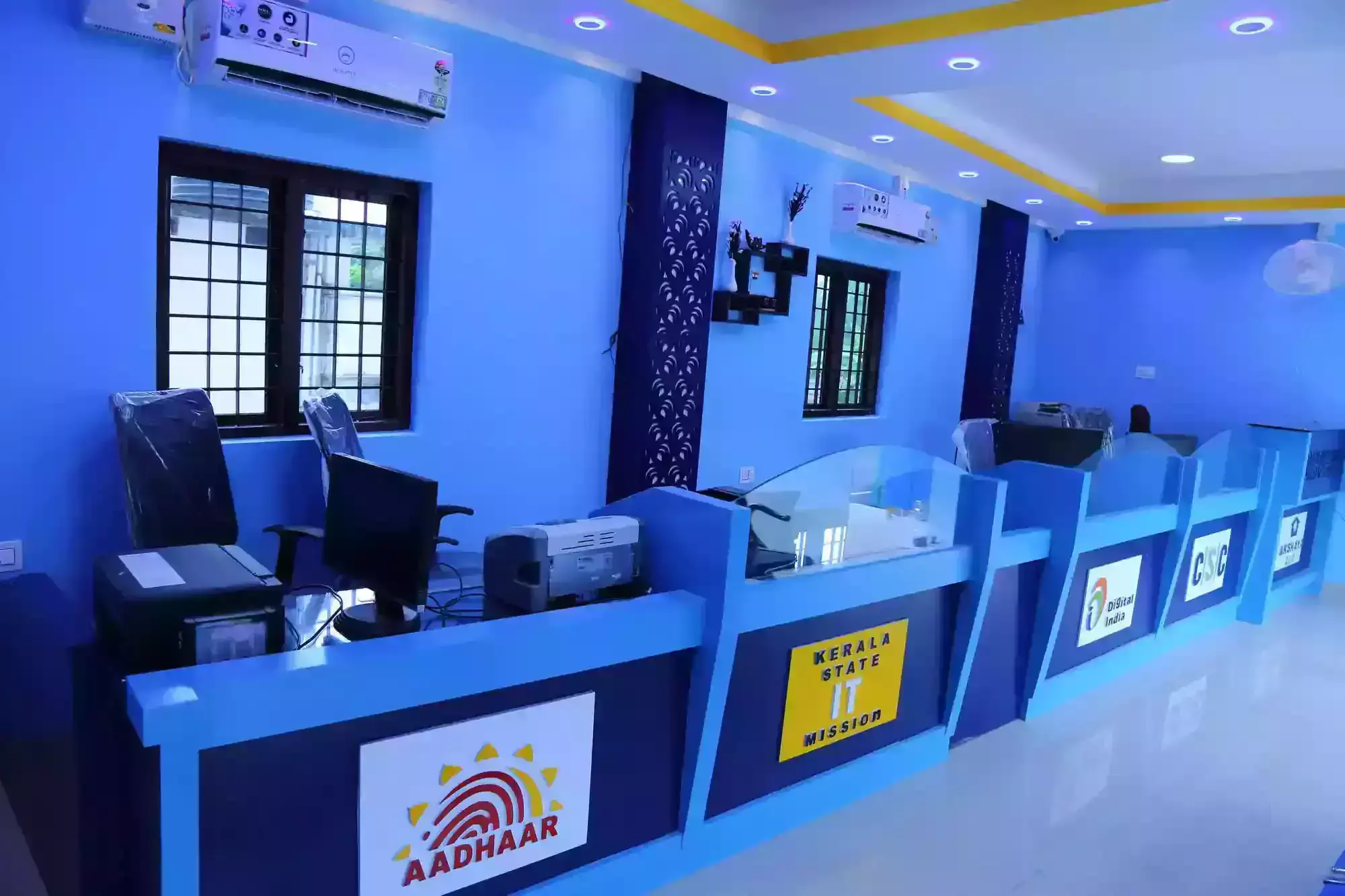 എല്ലാ സര്ക്കാര് സേവനങ്ങളും ഓണ്ലൈനില്: പദ്ധതി ഒക്ടോബര് 2 ന് എല്ലാ സര്ക്കാര് സേവനങ്ങളും ഓണ്ലൈനില്: പദ്ധതി ഒക്ടോബര് 2 ന്