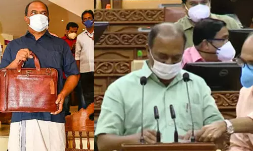 കവിതയില്ല, ഉദ്ധരണികളും; ഐസകിൽ നിന്ന് വഴിമാറി നടന്ന് ബാലഗോപാൽ