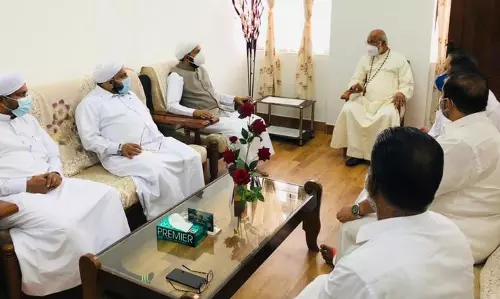 എസ്.വൈ.എസ് നേതാക്കള് മാര് ജേര്ജ് ആലഞ്ചേരിയുമായി കൂടിക്കാഴ്ച്ച നടത്തി എസ്.വൈ.എസ് നേതാക്കള് മാര് ജേര്ജ് ആലഞ്ചേരിയുമായി കൂടിക്കാഴ്ച്ച നടത്തി