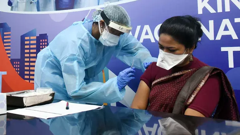 രാജ്യത്ത് പ്രതിദിന കോവിഡ് രോഗികളുടെ എണ്ണം 58 ദിവസത്തിനിടയിലെ കുറഞ്ഞ നിരക്കിൽ; ടി.പി.ആർ 5.78 ശതമാനമായി രാജ്യത്ത് പ്രതിദിന കോവിഡ് രോഗികളുടെ എണ്ണം 58 ദിവസത്തിനിടയിലെ കുറഞ്ഞ നിരക്കിൽ; ടി.പി.ആർ 5.78 ശതമാനമായി