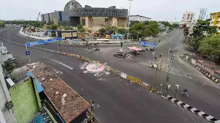 തമിഴ്നാട്ടില് ലോക്ക്ഡൌണ് ജൂണ് 14 വരെ നീട്ടി തമിഴ്നാട്ടില് ലോക്ക്ഡൌണ് ജൂണ് 14 വരെ നീട്ടി