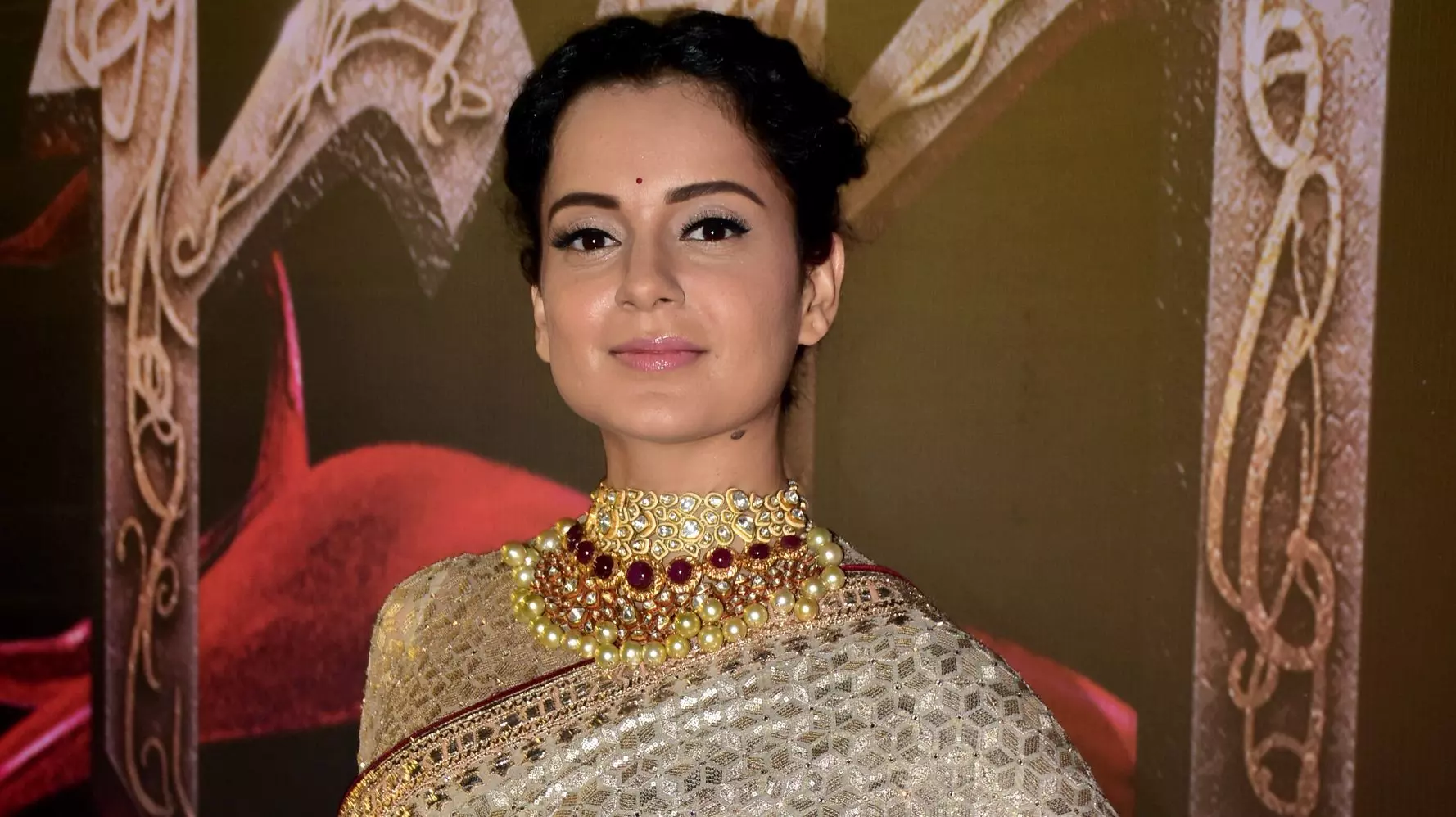 വെറും ജലദോഷപ്പനിയല്ല കോവിഡ്, ഏറെ ശ്രദ്ധിക്കണം; പഴയ പ്രസ്താവനയില് മലക്കം മറിഞ്ഞ് കങ്കണ വെറും ജലദോഷപ്പനിയല്ല കോവിഡ്, ഏറെ ശ്രദ്ധിക്കണം; പഴയ പ്രസ്താവനയില് മലക്കം മറിഞ്ഞ് കങ്കണ