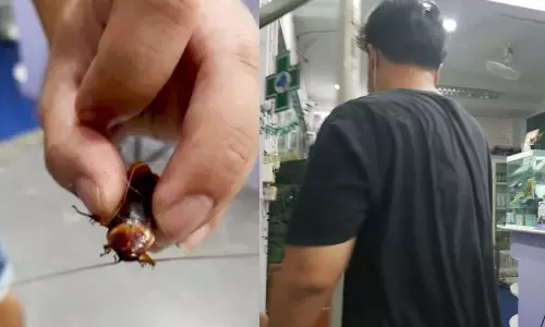 പരിക്കേറ്റ് റോഡരികില്‍ കിടന്ന പാറ്റയെ ആശുപത്രിയിലെത്തിച്ച് യുവാവ്; ഡോക്ടറുടെ അനുഭവ കുറിപ്പ്