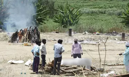 രണ്ടാം തരംഗം ഉലച്ചത് ഗ്രാമീണ മേഖലയെ; കമ്യൂണിറ്റി ഹെൽത്ത് സെന്ററുകളുടെ സ്ഥിതി പരിതാപകരം