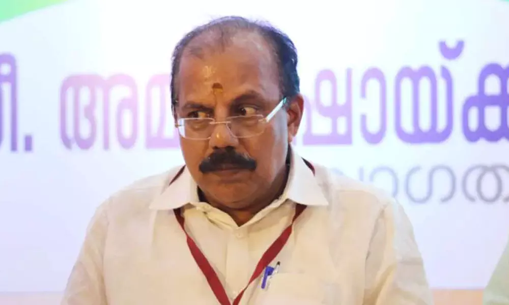 അങ്ങനെയാണ് എങ്കിൽ പിണറായി വിജയനെയും മകളെയും ഒക്കെ പിടിച്ച് ജയിലിൽ ഇടേണ്ടി വരില്ലേ?: എഎൻ രാധാകൃഷ്ണൻ അങ്ങനെയാണ് എങ്കിൽ പിണറായി വിജയനെയും മകളെയും ഒക്കെ പിടിച്ച് ജയിലിൽ ഇടേണ്ടി വരില്ലേ?: എഎൻ രാധാകൃഷ്ണൻ