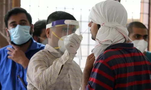 രാജ്യത്ത് പ്രതിദിന കോവിഡ് ബാധിതരുടെ എണ്ണം ഒരു ലക്ഷത്തില്‍ താഴെ; രണ്ട് മാസത്തിനിടെ ആദ്യം