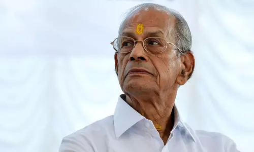 കള്ളപ്പണക്കേസ്; അന്വേഷണ സമിതി റിപ്പോര്‍ട്ട് കൈമാറി, നേതൃമാറ്റം പഠിക്കാൻ സുരേഷ് ഗോപിക്ക് ചുമതല