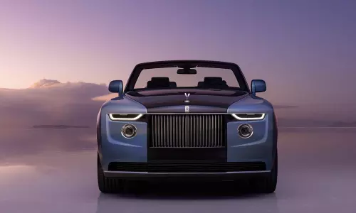 കാര്‍ വേണോ? റോള്‍സ് റോയ്‌സ് നിര്‍മിച്ചു തരും; വില കേട്ടാല്‍ ഞെട്ടും