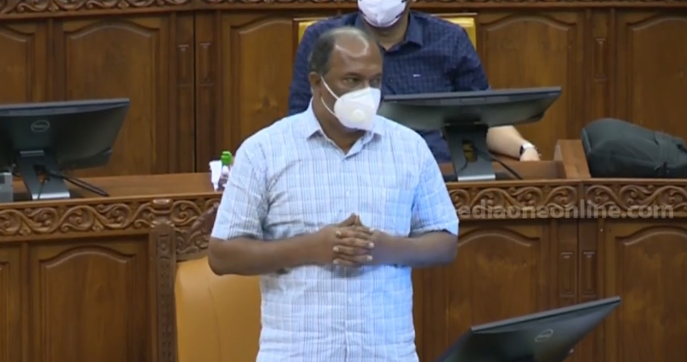 ഏറ്റെടുക്കാന്‍ പറ്റാത്ത പ്രഖ്യാപനങ്ങള്‍ നടത്തി മാതൃകയാകാന്‍ കഴിയില്ലെന്ന് കെ.എന്‍ ബാലഗോപാല്‍