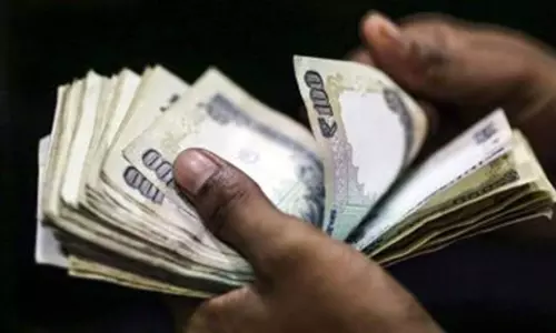 വീട് അറ്റകുറ്റപണിക്ക് അനുവദിച്ച ഫണ്ടില്‍ നിന്നും കൈക്കൂലി; ബി.ജെ.പി പഞ്ചായത്തംഗത്തിനെതിരെ പ്രതിഷേധം