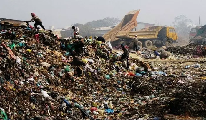 ഞെളിയന്‍ പറമ്പിലെ മാലിന്യപ്രശ്നം; മനുഷ്യാവകാശ കമ്മീഷന്‍ ഇടപെട്ടു