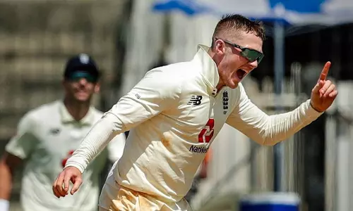 ഇംഗ്ലണ്ട് വിളിച്ചു, ട്വിറ്റർ അക്കൗണ്ട് തന്നെ ഡിലീറ്റ് ചെയ്ത്‌ ബെസ്: വീണ്ടും വിവാദം