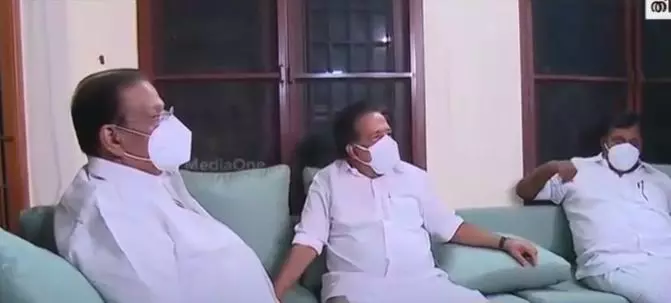 നേതാക്കളെ നേരിൽകണ്ട് പ്രശ്നങ്ങള് പരിഹരിക്കാന് സുധാകരൻ; രമേശ് ചെന്നിത്തലയെ സന്ദർശിച്ചു നേതാക്കളെ നേരിൽകണ്ട് പ്രശ്നങ്ങള് പരിഹരിക്കാന് സുധാകരൻ; രമേശ് ചെന്നിത്തലയെ സന്ദർശിച്ചു