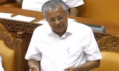 അത് വ്യാജപ്രചരണം, മദ്രസ അധ്യാപകര്‍ക്ക് ശമ്പളം നല്‍കുന്നത് സര്‍ക്കാരല്ലെന്ന് മുഖ്യമന്ത്രി