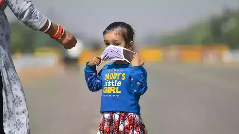 അഞ്ച് വയസിൽ താഴെയുള്ള കുട്ടികൾക്ക് മാസ്ക് വേണ്ട: പുതിയ മാർഗരേഖയുമായി കേന്ദ്രം അഞ്ച് വയസിൽ താഴെയുള്ള കുട്ടികൾക്ക് മാസ്ക് വേണ്ട: പുതിയ മാർഗരേഖയുമായി കേന്ദ്രം